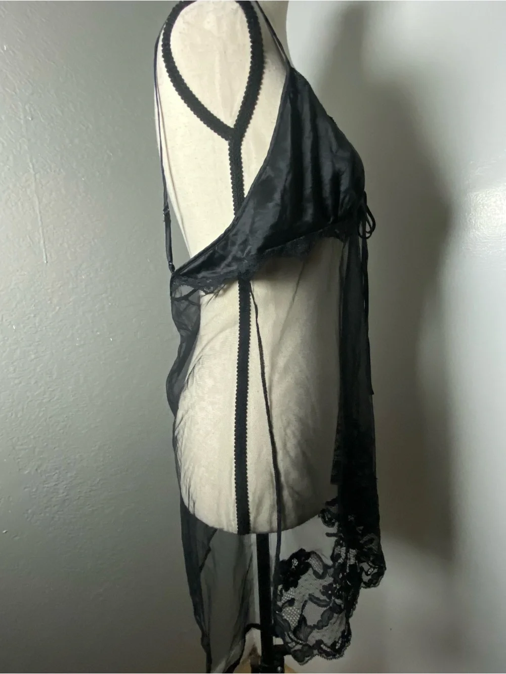 Y2K Victoria’s Secret Black Lace & SheerMesh Tie Open Front Chemise Size Large